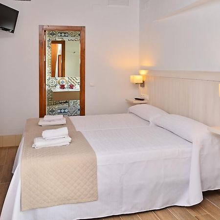 Hostal La Fonda Hotell Conil De La Frontera Rom bilde